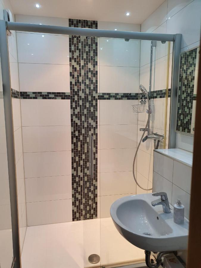 Apartment Binnenhafen Дуйсбург Екстериор снимка