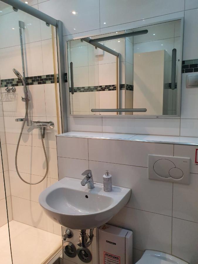 Apartment Binnenhafen Дуйсбург Екстериор снимка